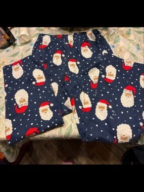 Old Navy Navy Santa Face Print Pajama Bottoms